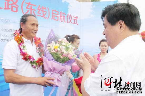 翟墨領(lǐng)航“秦皇島號(hào)”重走海上絲綢之啟航（圖）