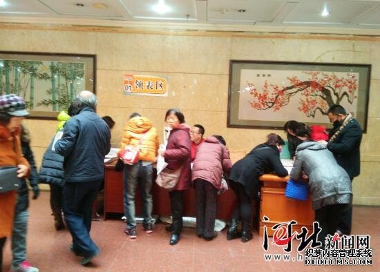 河北老年大學(xué)“一座難求” 報(bào)名之后還要搖號(hào) 河北老年大學(xué)“一座難求” 報(bào)名之后還要搖號(hào)